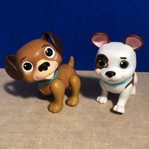 Just Play Disney Doc McStuffins Poseable 4 1/2 Inch Oliver Findo Dog Set of 2